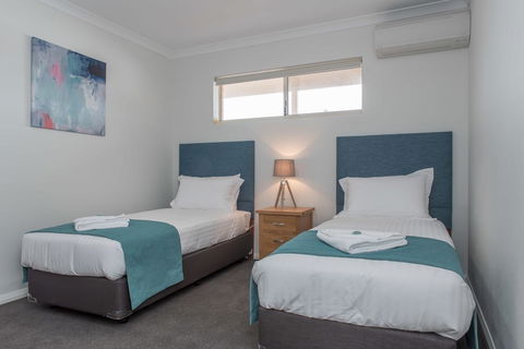 Jurien Bay Motel Apartments - Accommodation in Bendigo 18