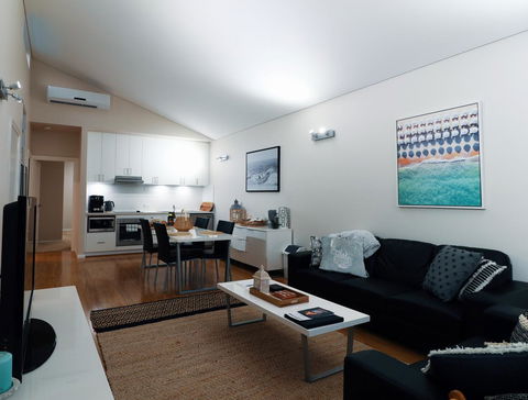 Villa Sedici @ Cape Villas Dunsborough - Accommodation in Bendigo 0