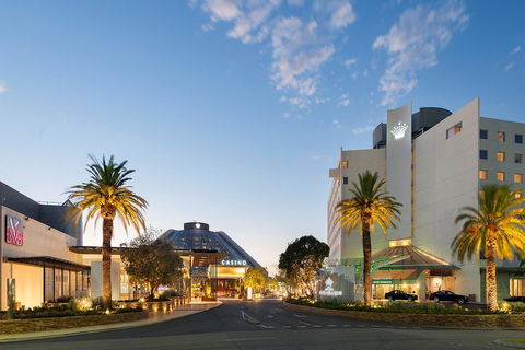 Crown Promenade Perth - Accommodation in Bendigo 11