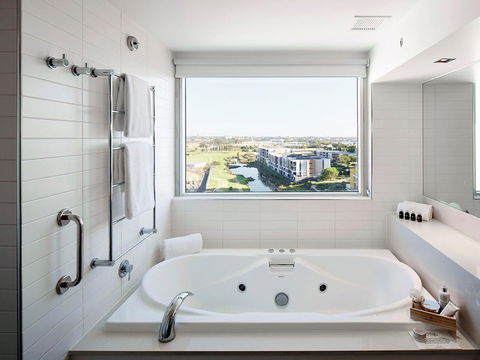 Crown Promenade Perth - Accommodation in Bendigo 3