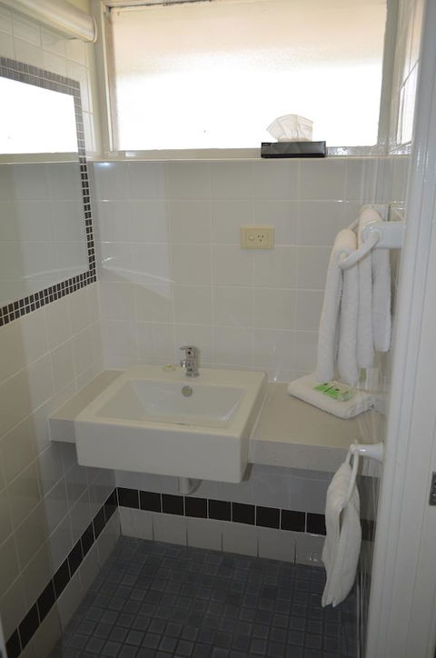 Country Comfort Amity Motel - Accommodation in Bendigo 10