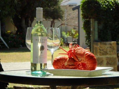 Lazy Lobster Holiday Units & Chalets - Accommodation in Bendigo 0