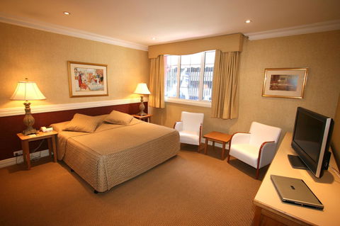European Hotel - Accommodation in Bendigo 2