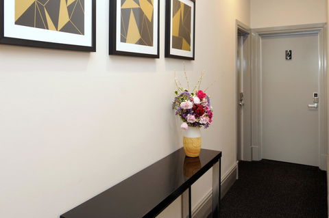 The Stirling Arms Hotel - Accommodation in Bendigo 20