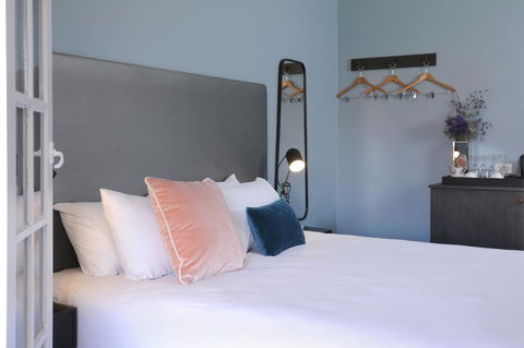 The Stirling Arms Hotel - Accommodation in Bendigo 13