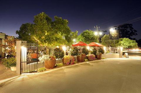 The Stirling Arms Hotel - Accommodation in Bendigo 1
