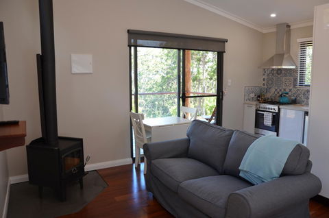 The Floating Forest - Accommodation in Bendigo 17