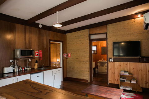The Floating Forest - Accommodation in Bendigo 33