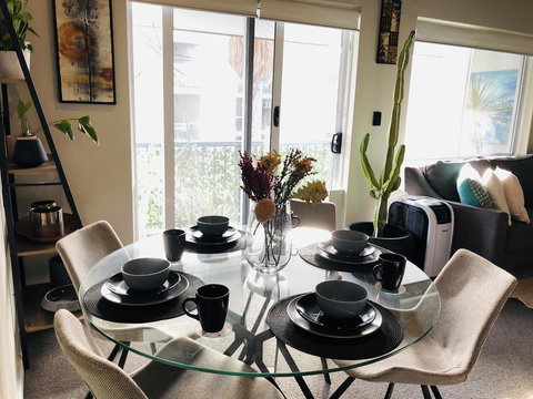 West Beach Lagoon 220 Stylish And Cozy - Accommodation in Bendigo 9