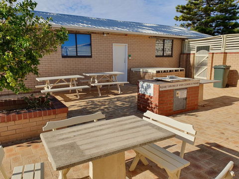 Ocean Beach Chalet 18 - Accommodation in Bendigo 11