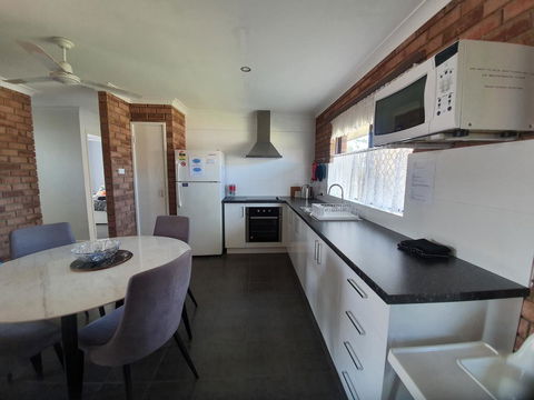 Ocean Beach Chalet 18 - Accommodation in Bendigo 2