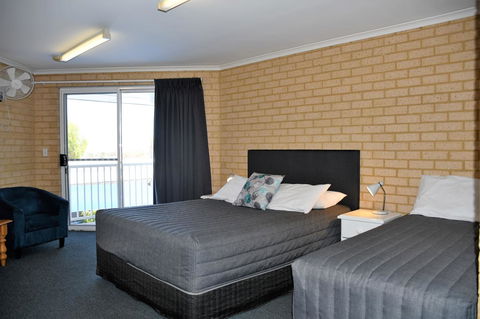 Kalbarri Seafront Villas - Accommodation in Bendigo 11