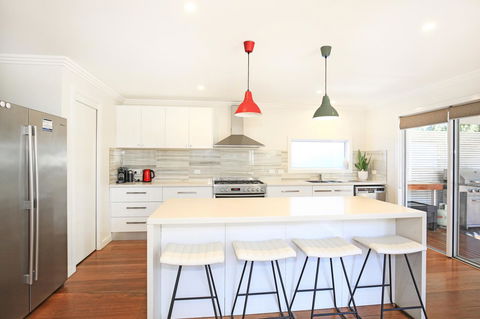 Calming Waters - Pet Friendly - Community Pool - Accommodation in Bendigo 14