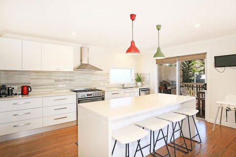 Calming Waters - Pet Friendly - Community Pool - Accommodation in Bendigo 15