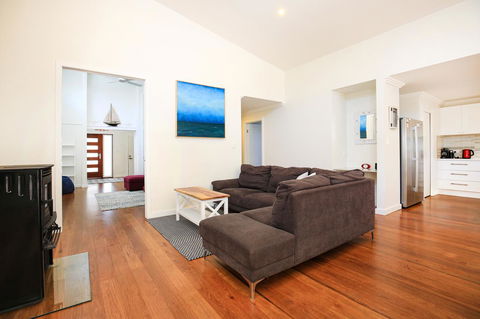 Calming Waters - Pet Friendly - Community Pool - Accommodation in Bendigo 10