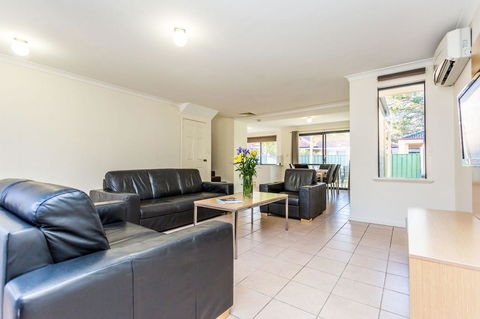 Country Comfort Perth - Accommodation in Bendigo 22