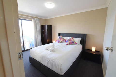 West Beach Lagoon 123 - Location & Views!!! - Accommodation in Bendigo 3