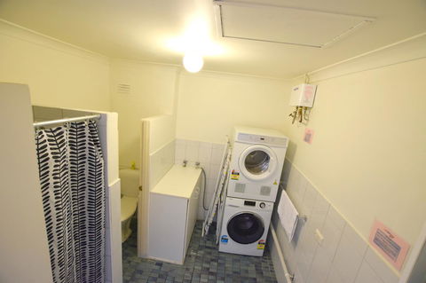 West Beach Lagoon 123 - Location & Views!!! - Accommodation in Bendigo 9