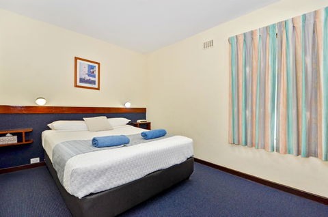 Dolphin Lodge Albany - Self Contained Apartments At Middleton Beach - Accommodation in Bendigo 6