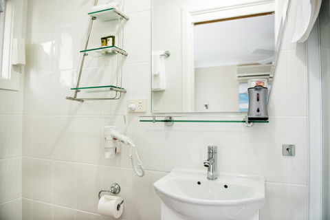 Nelson Bay Bed & Breakfast - Accommodation in Bendigo 25