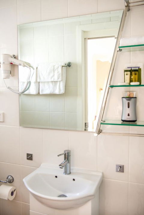 Nelson Bay Bed & Breakfast - Accommodation in Bendigo 27