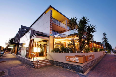 Narrabeen Sands Hotel By Nightcap Plus - Accommodation in Bendigo 4