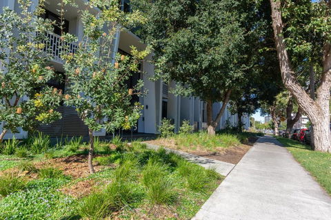 Inner City Stylish Apt Walk To Green Square - Accommodation in Bendigo 17