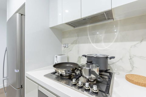 Inner City Stylish Apt Walk To Green Square - Accommodation in Bendigo 19