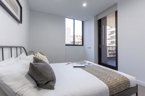 Inner City Stylish Apt Walk To Green Square - Accommodation in Bendigo 8