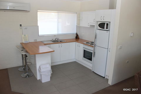 Mollymook Cove Apartments - Accommodation in Bendigo 12