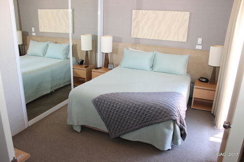 Mollymook Cove Apartments - Accommodation in Bendigo 33
