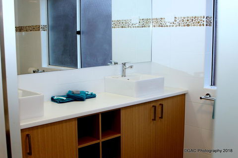 Mollymook Cove Apartments - Accommodation in Bendigo 28