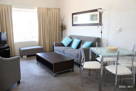 Mollymook Cove Apartments - Accommodation in Bendigo 32