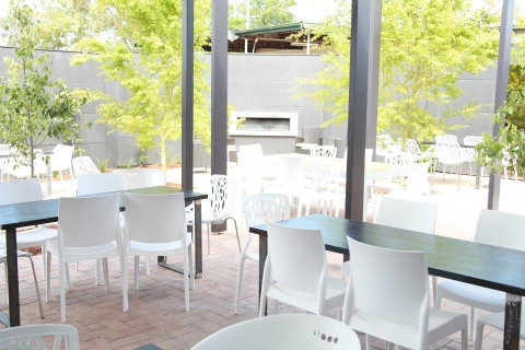 Crossroads Hotel - Accommodation in Bendigo 15