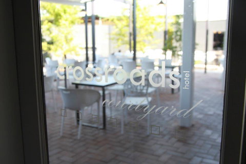 Crossroads Hotel - Accommodation in Bendigo 26