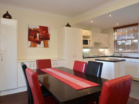 Villa Executive 2br Cypress DS Located Within Cypress Lakes Resort - Accommodation in Bendigo 6