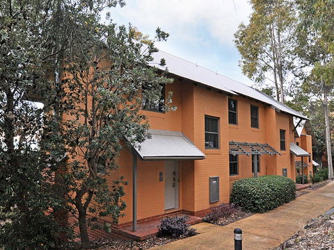 Villa Executive 2br Cypress DS Located Within Cypress Lakes Resort - Accommodation in Bendigo 2