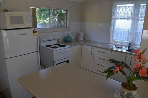 Sundial Holiday Units - Accommodation in Bendigo 4