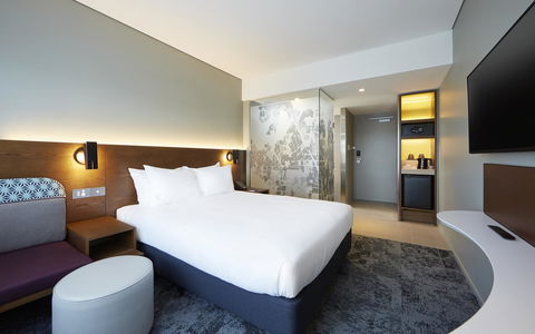 Holiday Inn Express Sydney Airport, An IHG Hotel - Accommodation in Bendigo 3