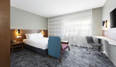 Holiday Inn Express Sydney Airport, An IHG Hotel - Accommodation in Bendigo 6