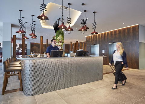 Holiday Inn Express Sydney Airport, An IHG Hotel - Accommodation in Bendigo 2