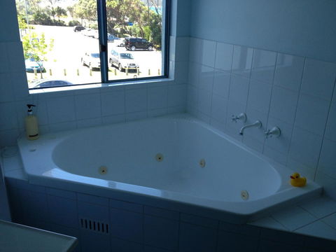 Breakers Apartments - Accommodation in Bendigo 2