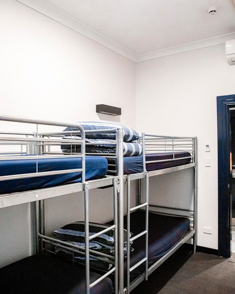 Wake Up! Bondi Beach - Accommodation in Bendigo 11