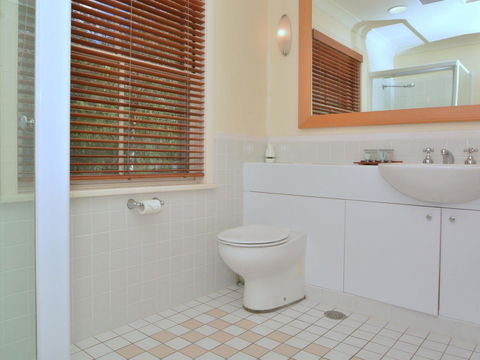 Villa 2br Prosecco Villa Located Within Cypress Lakes Resort - Accommodation in Bendigo 15