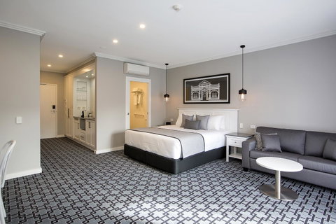 CH Boutique Hotel & Apartments, Ascend Hotel Collection - Accommodation in Bendigo 0