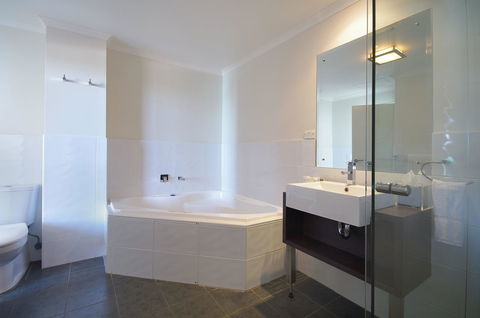 Macquarie Waters Boutique Apartment Hotel - Accommodation in Bendigo 28
