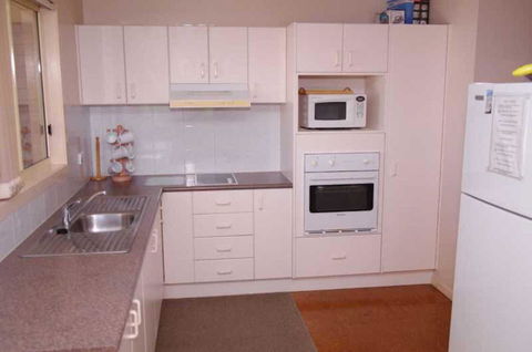 Bellhaven 2, 17 Willow Street - Accommodation in Bendigo 0