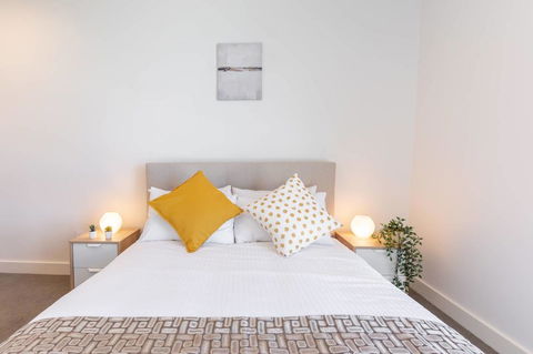 Japanese Style Waterfront Apt Wt Rooftop Pool - Accommodation in Bendigo 7