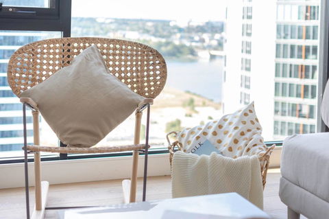 Japanese Style Waterfront Apt Wt Rooftop Pool - Accommodation in Bendigo 3