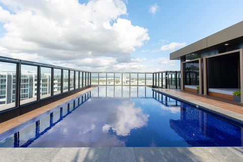 Japanese Style Waterfront Apt Wt Rooftop Pool - Accommodation in Bendigo 0